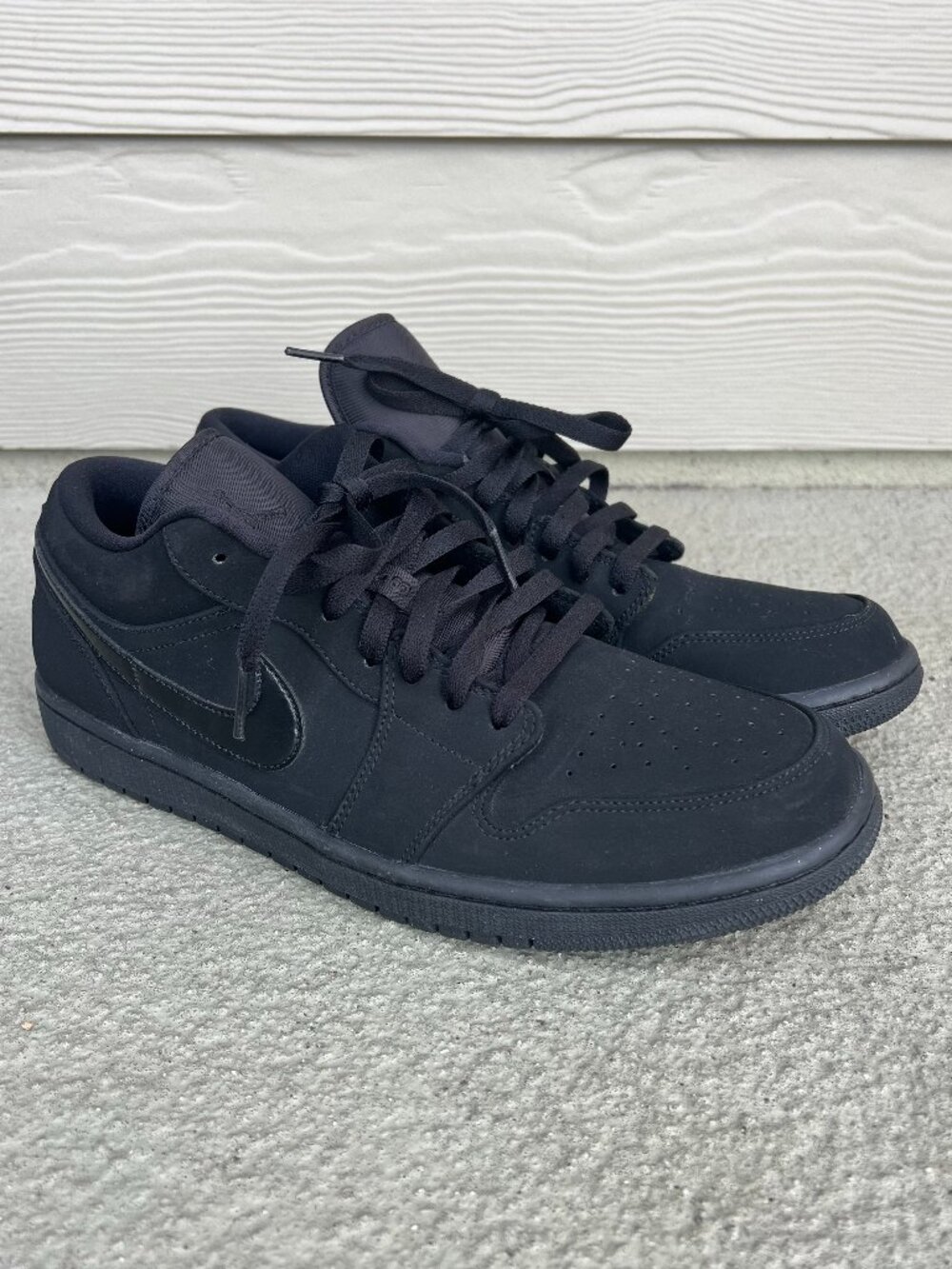 MENS | Air Jordan 1 Low Triple Black Size 11.5 Like New No Box